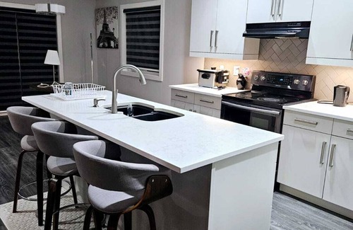 Winnipeg House | Bonavista Light House Deluxe