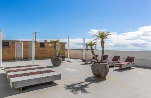 Bondi Apartment | 'Bondi Fairview' Coastal Panorama with Balcony