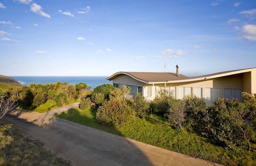 Great Ocean Road House | Bonita Vista - Stylish + Breathtaking ocean views
