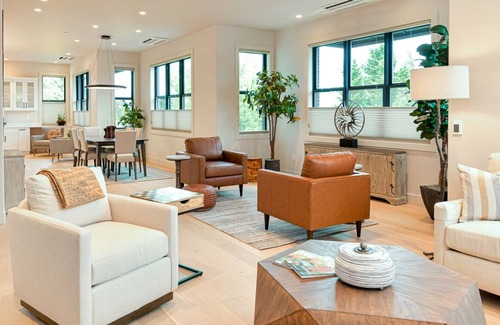 Historic Railroad District Condo | BookStayHop - Plaza North Penthouse~ Mountain Views & Gourmet Outdoor Kitchen