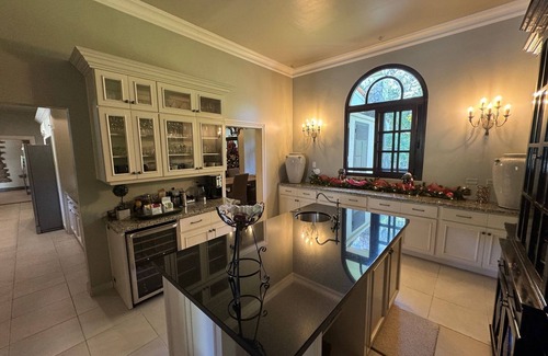 Boquete House | Boquete Luxury: Chic & Serene Home, Walk to Town & Amenities
