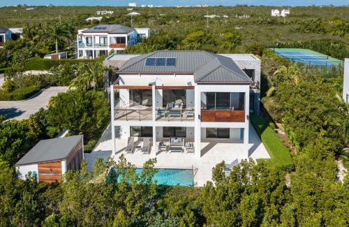 Long Bay Villa | Bora 4 BR Villa