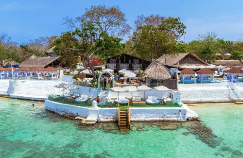 Rosario Islands Cabin | Bora Bora Hotel & Beach Club
