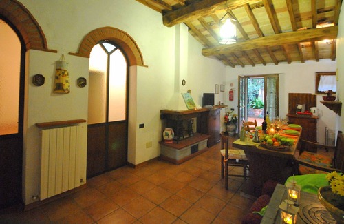 Guistrigona House | borgo la niche (entire structure)
