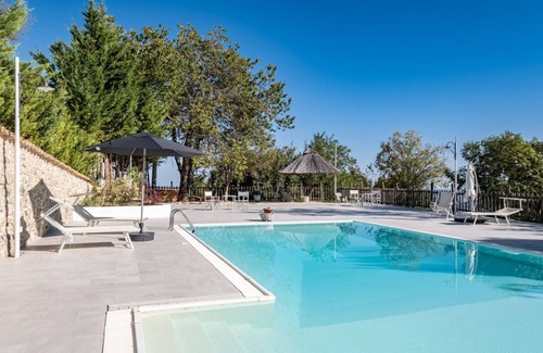Abbateggio Villa | Borgo Majella by Rentbeat