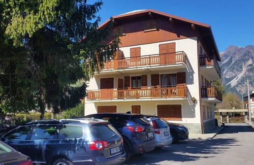 Bormio Apartment | Bormio: luxury apartment in front of the 2000 cable car building.