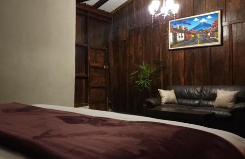 Coatepeque Hotel | Bosko cerro verde