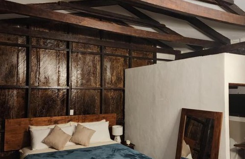 Coatepeque Hotel | Bosko cerro verde