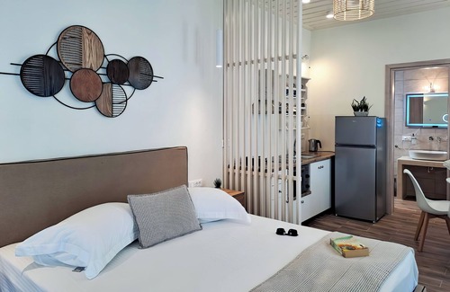 Kamares Hotel | Boufounis Studios