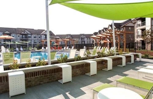 Jeffersontown Apartment | Boulevard Stays Spacious 1BR Suite Pool, Parking Gym D