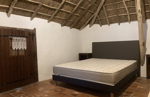 Beauvoir-sur-Mer House | Bourrine Vendéenne Proche de Noirmoutier, Idéal Pour les Grandes Familles