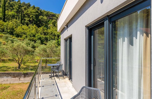 Lopud Island Apartment | Boutique 2 bedroom apartment with terrace