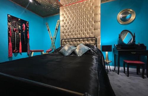 Brighton Apartment | Boutique Dungeon
