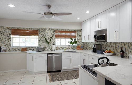 Siesta Key House | "Boutique Hotel Style" Home is Just Steps From The Fully Recovered Siesta Beach!