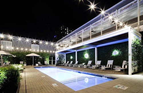 West Campus Hotel | Boutique Hotel with a Touch of History & Pool - Near Capitol Building