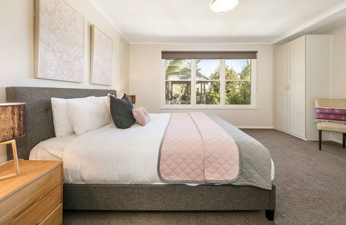 Sandringham House | BOUTIQUE STAYS - Sandy Breeze 1