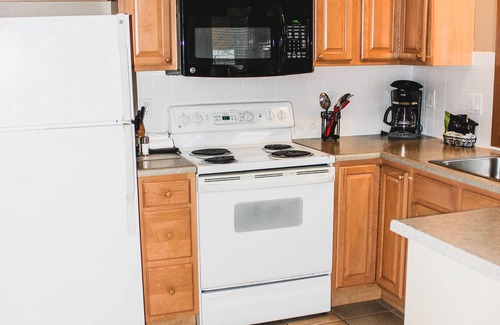 Boyne Falls Condo | Boyne Mountain, Disciples Village Condo - Steps To Boyneland Run