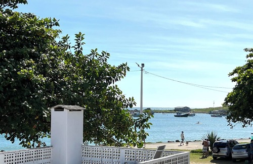 Armacao Apartment | Sea view apartment with private access to the beach.