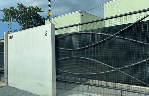 Jardim das Palmeiras House | Earth Wealth House