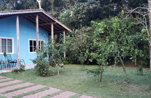Sao Paulo House | Lovely house with pool and wooden houses on the banks of Guarapiranga Dam