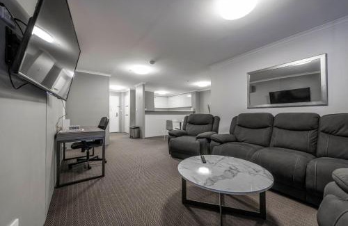 Braddon Apartment | Braddon Bliss - Sleek Apartment Near Attractions