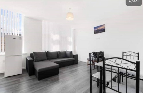 Bradford Apartment | Bradford City Centre Apartment 1