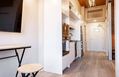 Stratford Apartment | Bradshaw Lofts: The Clairemont