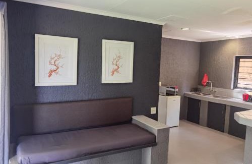 Hartbeespoort Apartment | Brae Allen