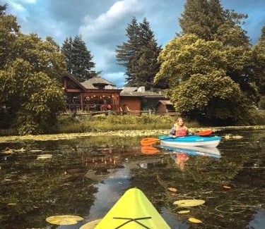 Harrison Hot Springs Hotel | Bramblebank Cottages