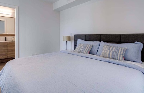 Kelowna Central Business District Condo | Brand New 2 Bedroom Condo Breathtaking Views