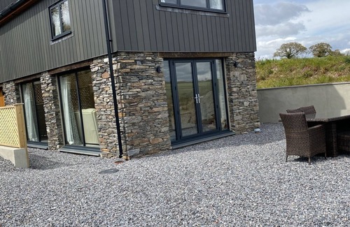 Totnes Cottage | Brand new 3 bedroom cottage on working farm