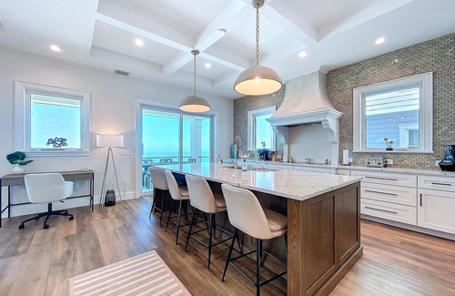 Sunset Beach House | Brand New 5 BR Home on Sunset Beach with Pool