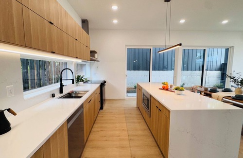 Northgate House | Brand New Architecture Gem 3BR House +SPA Bathroom