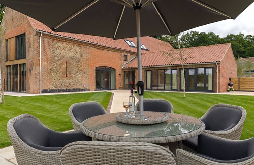 Melton Constable House | Brand new barn conversion. Perfect location for North Norfolk Coast.