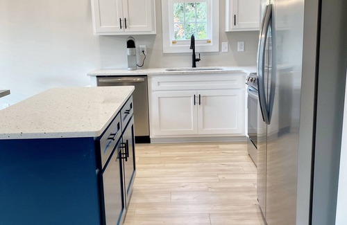 Murrells Inlet House | Brand new bungalow in the heart of Murrells Inlet. Pet friendly!