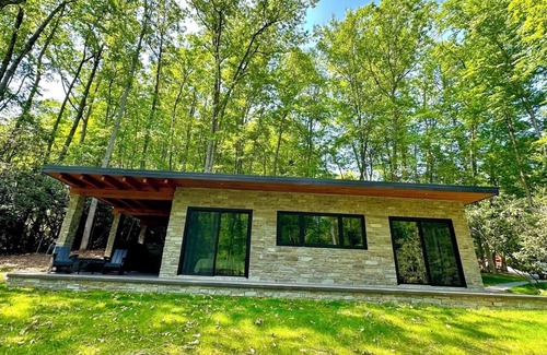 Rye Valley Cabin | Brand new completed June 2025 with Hot tub and River