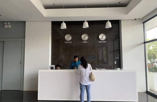 Cagayan de Oro House | Brand New Condo with pool and gym. One minute walk from Mall