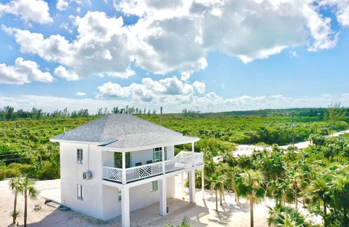North Palmetto Point Cottage | Brand New Cottage on Banks Rd, Steps from Famous B