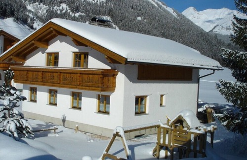 Steeg Apartment | Brand-new holiday dwelling - from summer 2008! Every room with balcony!