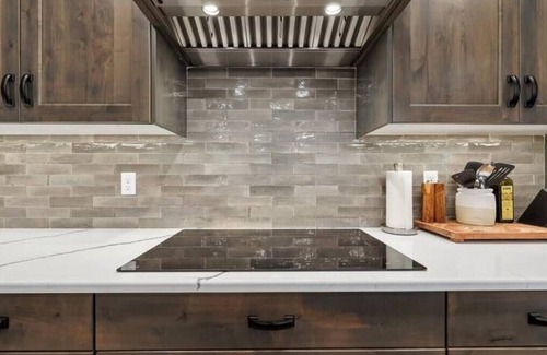 Tamarack Resort Cabin | !BRAND NEW LISTING! Stunning Cabin w/Private Dock, 5 Beds w/5.5 Bath, Hot Tub