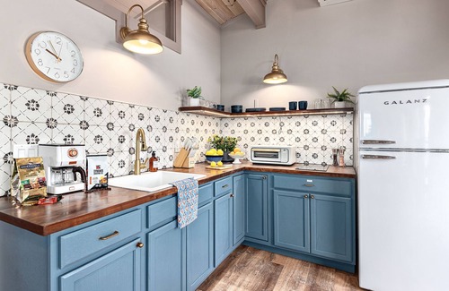 Black Mountain Cottage | Brand New Luxe Retreat + Hot Tub