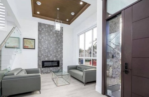 Langley House | Brand new place. Beautiful and spacious
