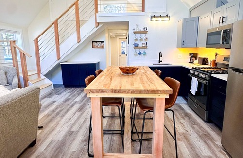 North Troy House | Brand New, Private Home w/Nordic Hot Tub- Just 1/2 mile to Jay Peak Resort