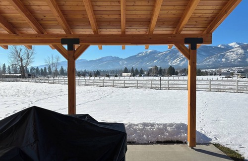 Florence House | Brand New Spectacular 2BR house with view of Bitterroot Mountains.
