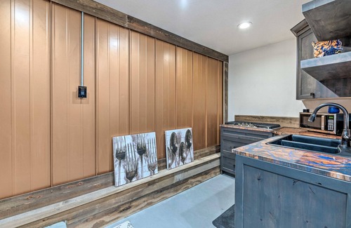 Tooele Apartment | Brand new Tooele suite with fantastic views!