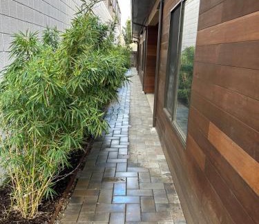 Redwood City Apartment | Brand new townhome sleeps 10