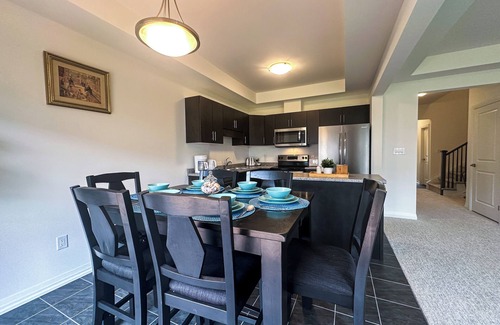 Niagara Falls House | Brand New Upscale, Multi Level House With Garage!