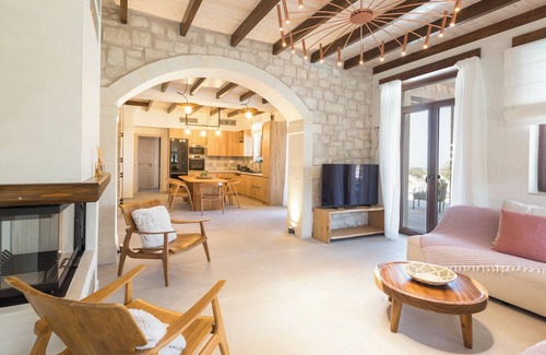 Geropotamos Villa | Brand new Villa with Private Pool, Ping-Pong & BBQ