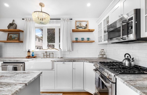 Narragansett Cottage | BRAND NEW Waterview 1-bedroom cottage on Great Island Narragansett w/Hot Tub