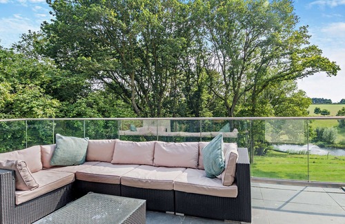 Martlesham Heath House | Branson's Estate - Six Bedroom House, Sleeps 12